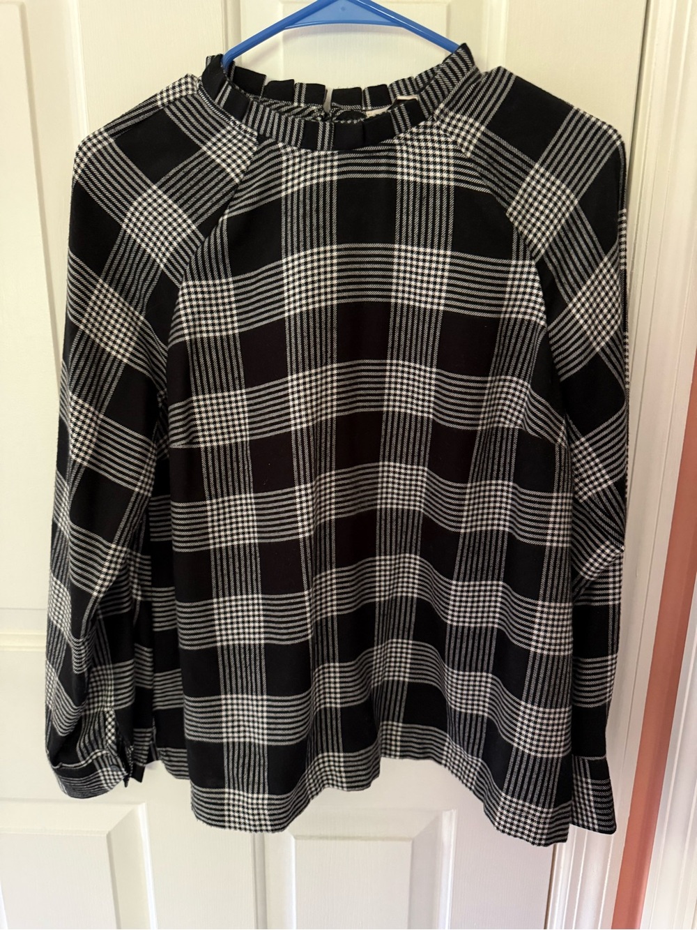 LOFT Black and White Plaid Long-Sleeve Top